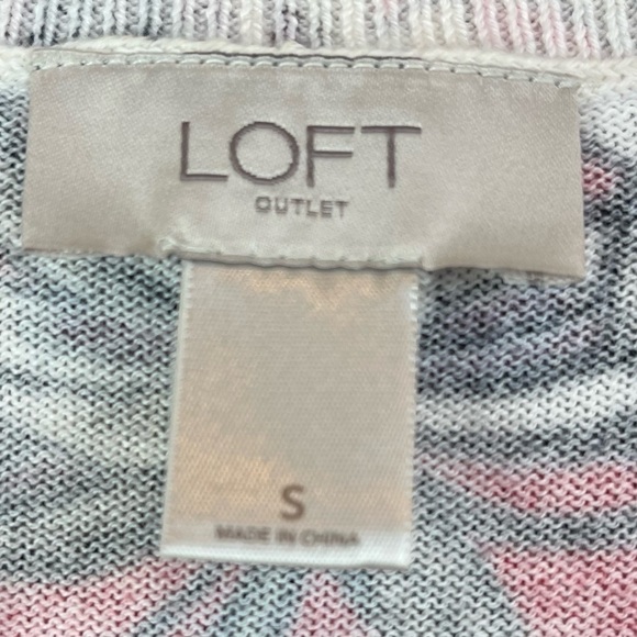 LOFT Burgundy Red Floral Ribbed Knit Sweater Cardigan Sz S Button Career Church - Picture 4 of 14